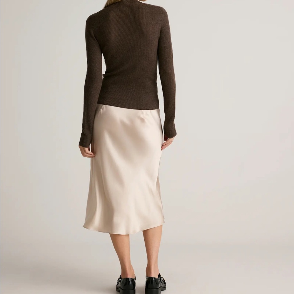 Featherweight Cashmere Ribbed Mockneck Sweater - Picture 5 of 6